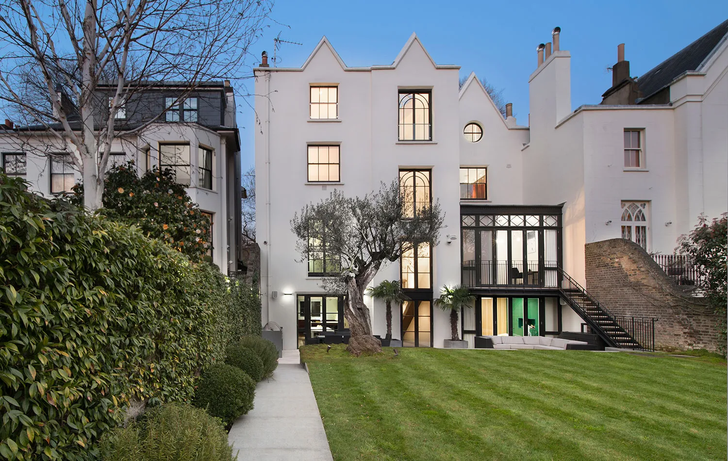 47 Addison Road
